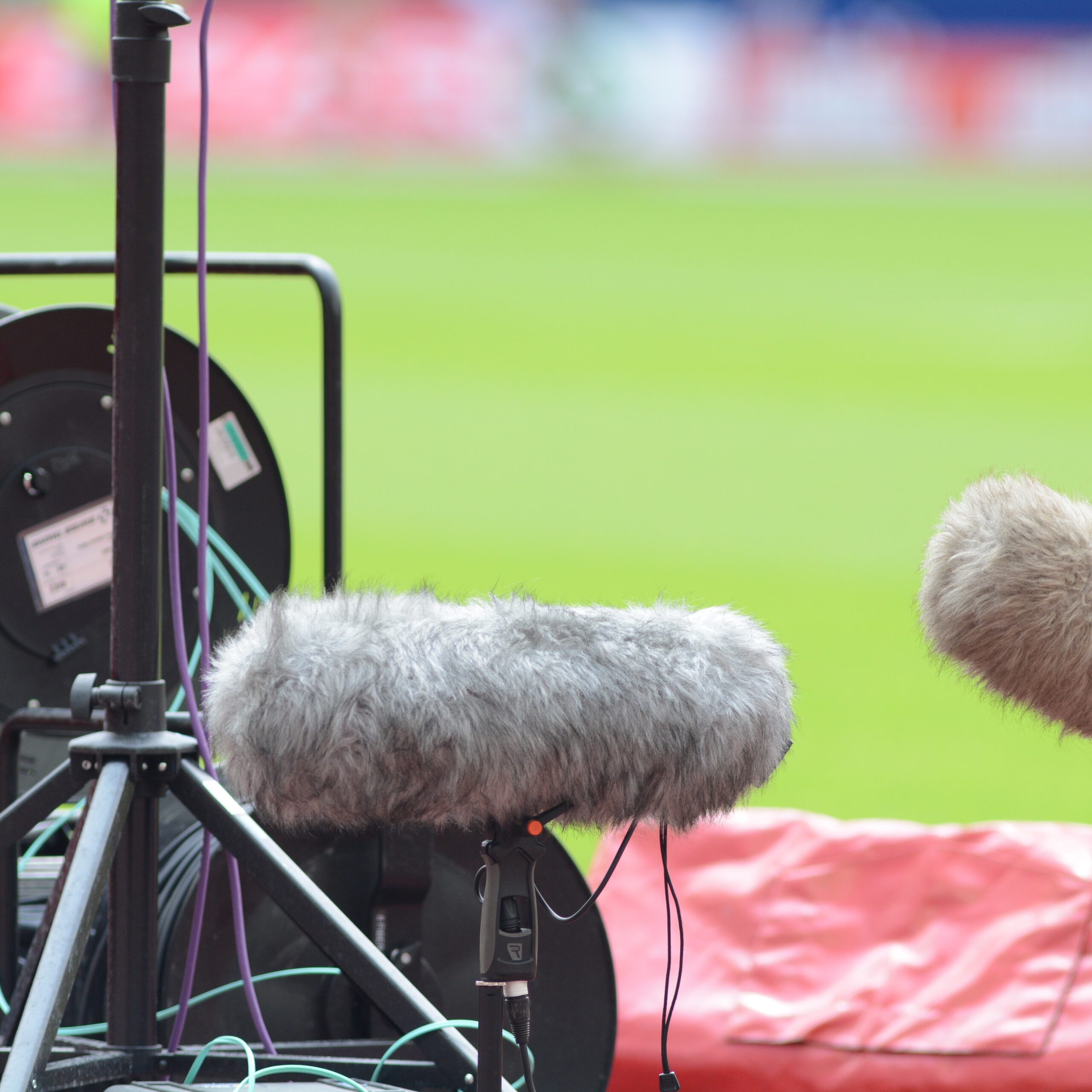 close-up-boom-mic-sport-event